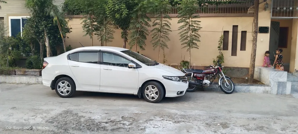 Honda City 2016 for Sale in Faisalabad Image-1