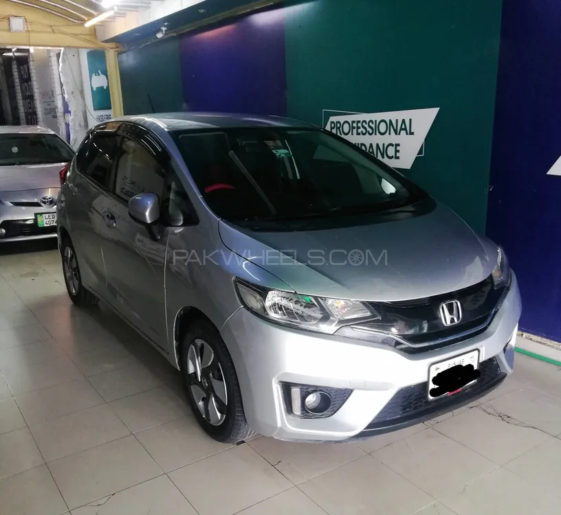Honda Fit 2013 for Sale in Lahore Image-1