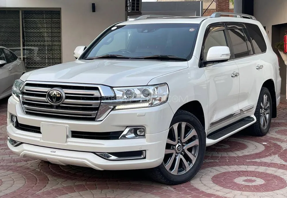Toyota Land Cruiser 2016 for Sale in Faisalabad Image-1