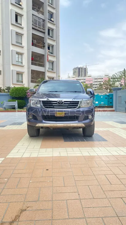 Toyota Hilux 2016 for Sale in Karachi Image-1
