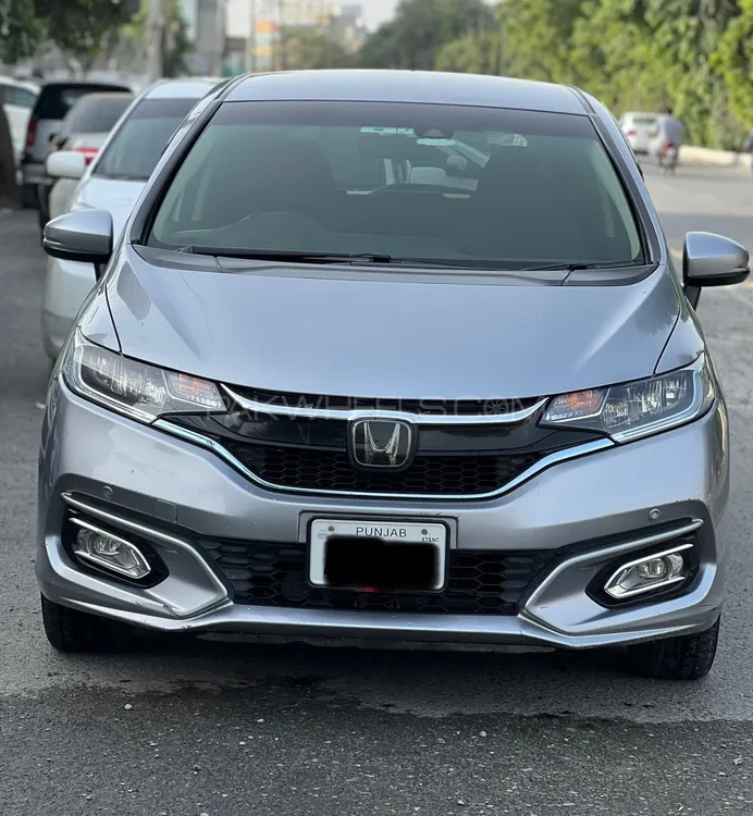 Honda Fit 2017 for Sale in Lahore Image-1