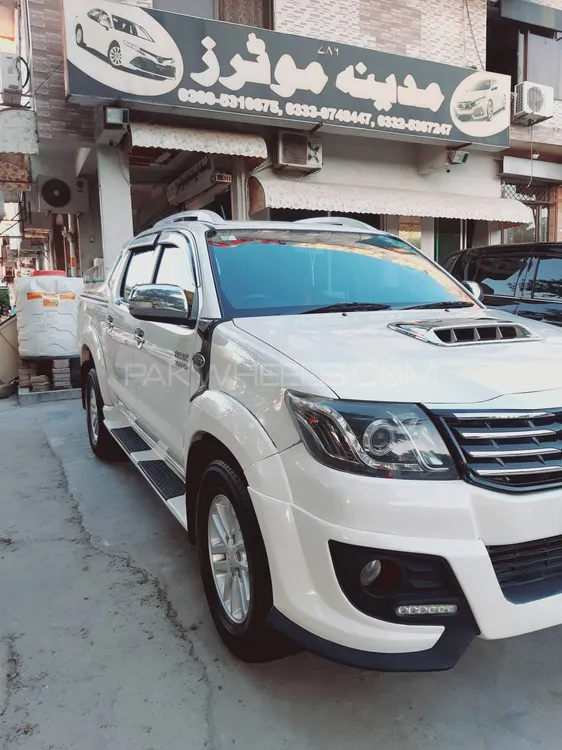 Toyota Hilux 2014 for Sale in Islamabad Image-1