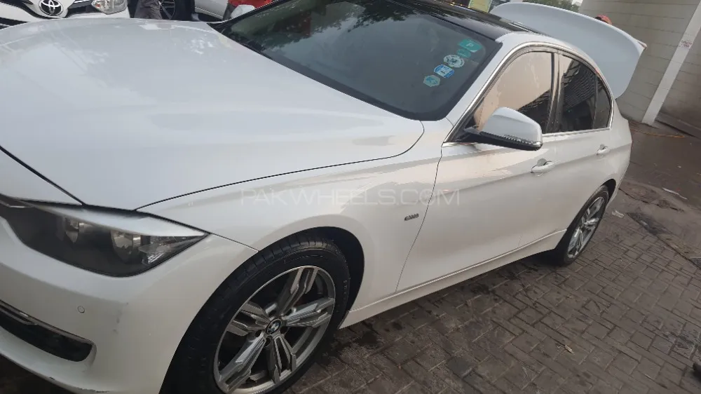 BMW 3 Series 2013 for Sale in Karachi Image-1