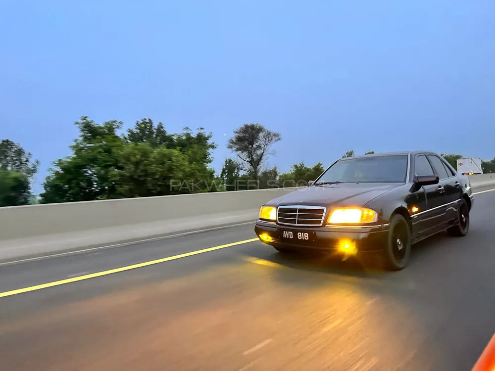 Mercedes Benz C Class 1997 for Sale in Lahore Image-1