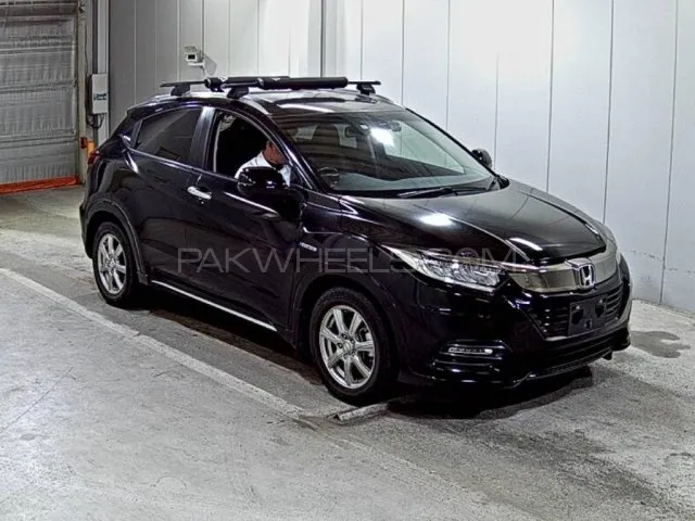 Honda Vezel 2018 for Sale in Okara Image-1