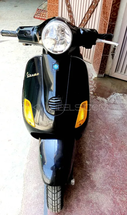 Vespa  PIAGGIO 2012 for Sale Image-1