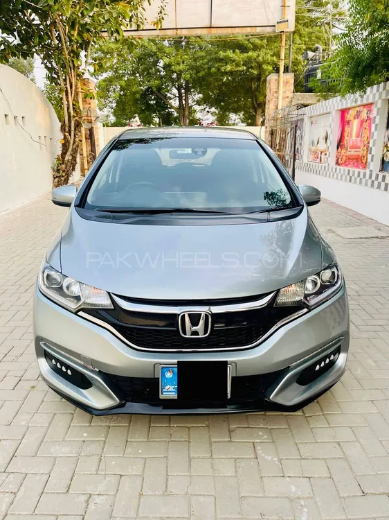 Honda Fit 2014 for Sale in Faisalabad Image-1