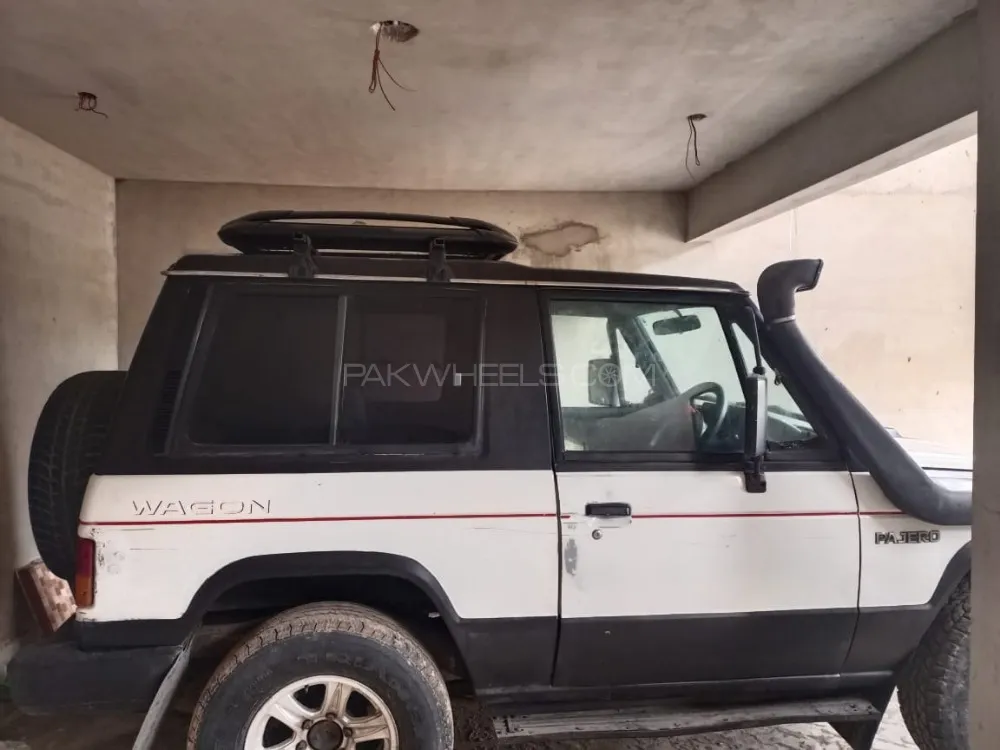 Mitsubishi Pajero 1985 for Sale in Karachi Image-1
