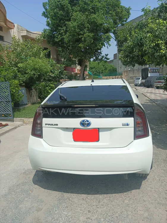Toyota Prius 2015 for Sale in Rahim Yar Khan Image-1