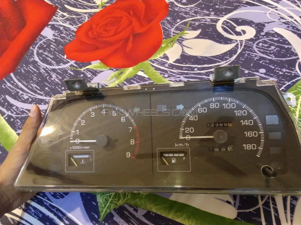 Charade Rpm Meter Image-1