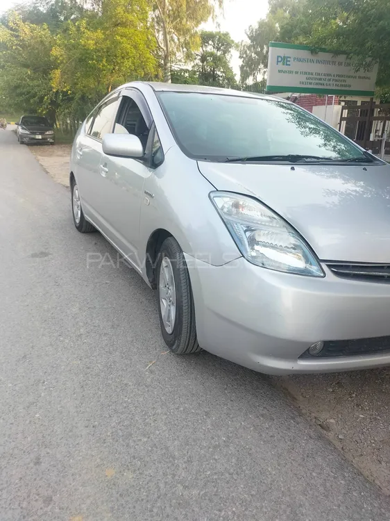 Toyota Prius 2007 for Sale in Islamabad Image-1