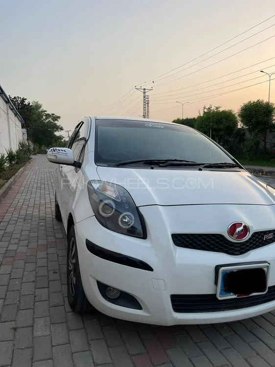 Toyota Vitz 2007 for Sale in Islamabad Image-1
