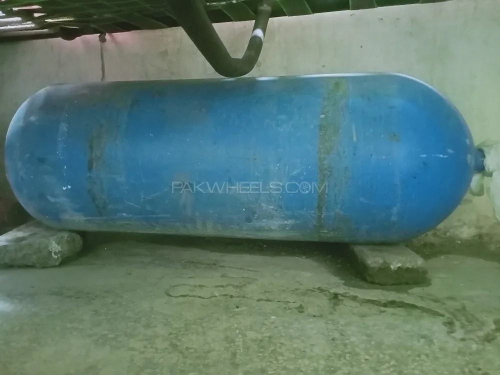 Corolla CNG cylinder+kit+stand Image-1