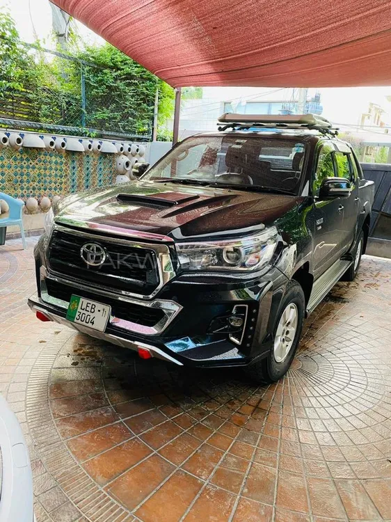 Toyota Hilux 2011 for Sale in Lahore Image-1