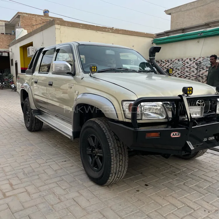 Toyota Hilux 2002 for Sale in Bahawalpur Toyota Hilux 2002 for Sale in Bahawalpur Image-4