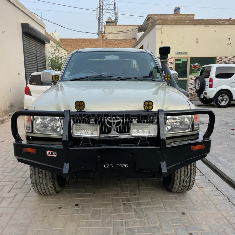 Toyota Hilux 2002 for Sale in Bahawalpur Image-1