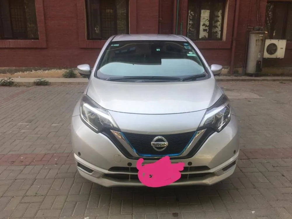 Nissan Note 2018 for Sale in Lahore Image-1