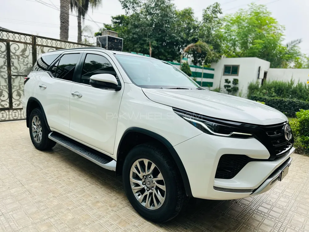 Toyota Fortuner 2021 for Sale in Sargodha Image-1