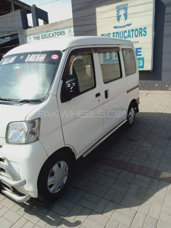 Daihatsu Hijet 2017 for Sale in Lahore Image-1