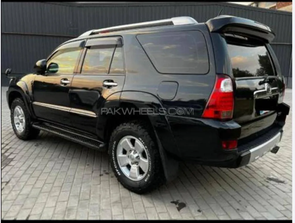 Toyota Surf 2005 for Sale in Lahore Image-1