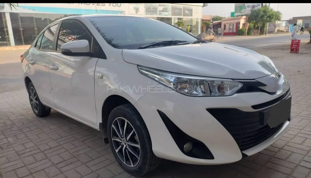 ٹویوٹا یارس سیڈان 2021 for Sale in رحیم یار خان Image-1