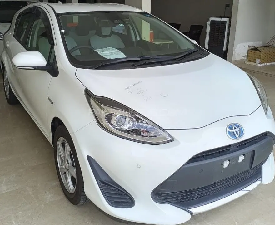 Toyota Aqua 2020 for Sale in Karachi Image-1