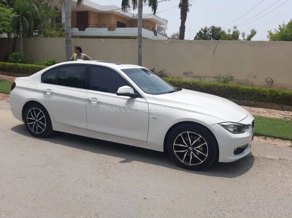 BMW 3 Series 2013 for Sale in Lahore Image-1