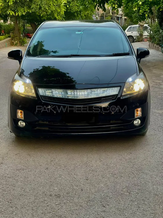 Toyota Prius 2013 for Sale in Islamabad Image-1