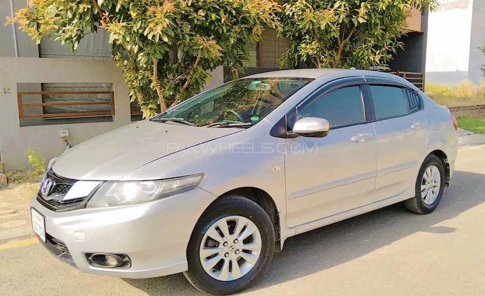 Honda City 2010 for Sale in Lahore Image-1