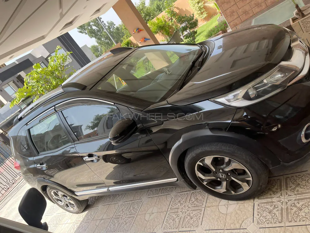 Honda BR-V 2018 for Sale in Lahore Image-1
