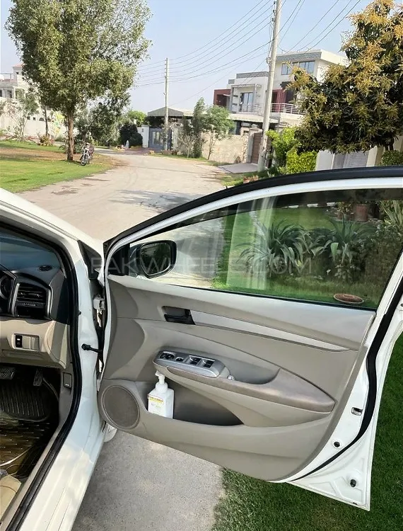 Honda City 2015 for Sale in Okara Image-1
