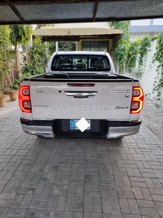 Toyota Hilux 2022 for Sale in Sargodha Image-1
