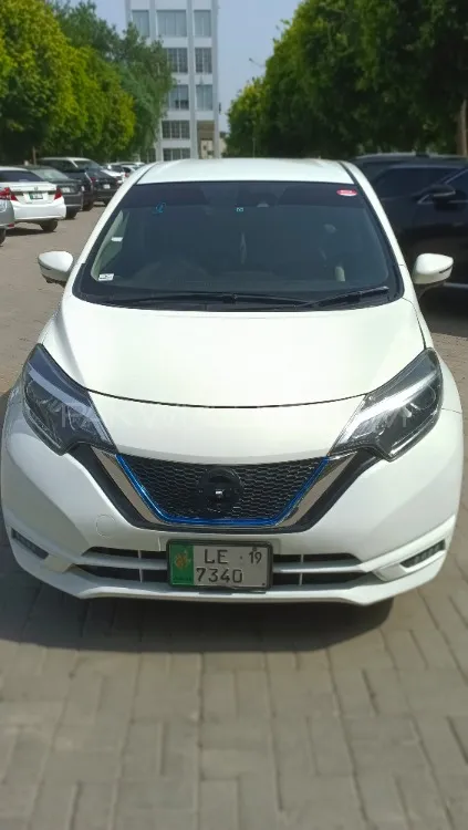Nissan Note 2016 for Sale in Lahore Image-1