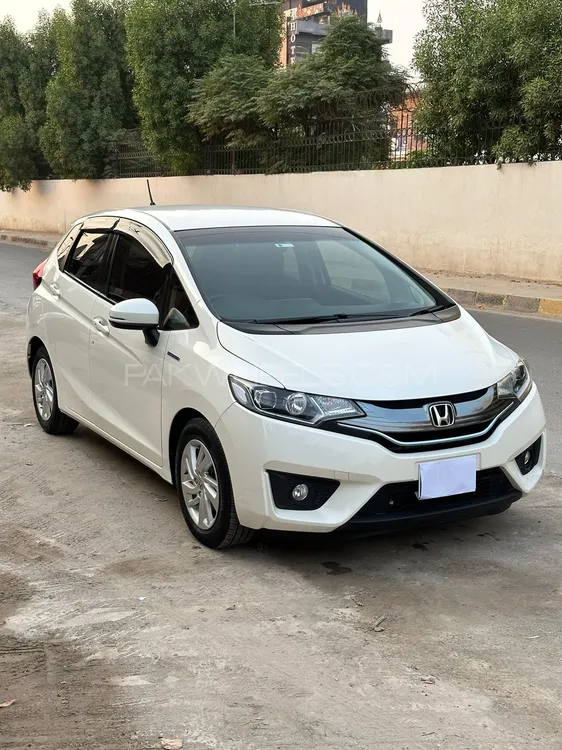 Honda Fit 2014 for Sale in Faisalabad Image-1