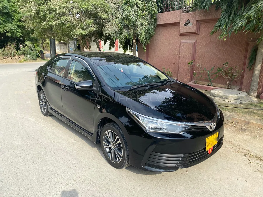 Toyota Corolla 2020 for Sale in Karachi Image-1