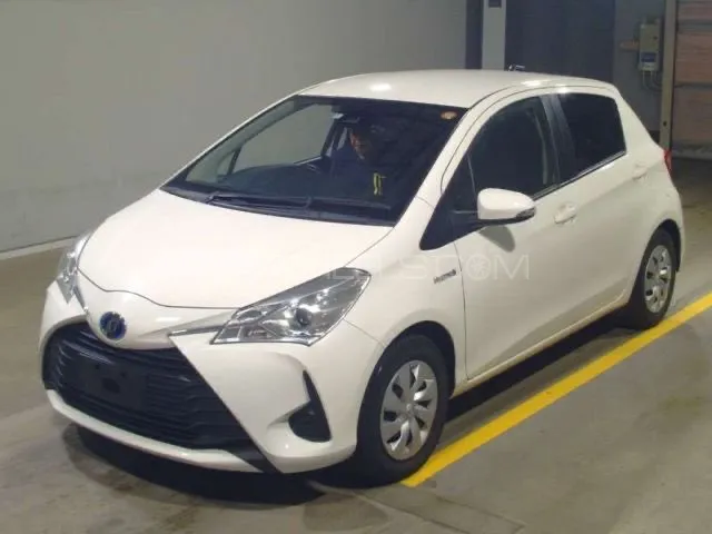 Toyota Vitz 2020 for Sale in Islamabad Image-1