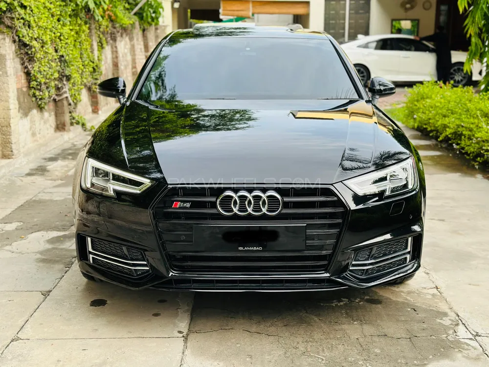 Audi A4 2017 for Sale in Lahore Image-1