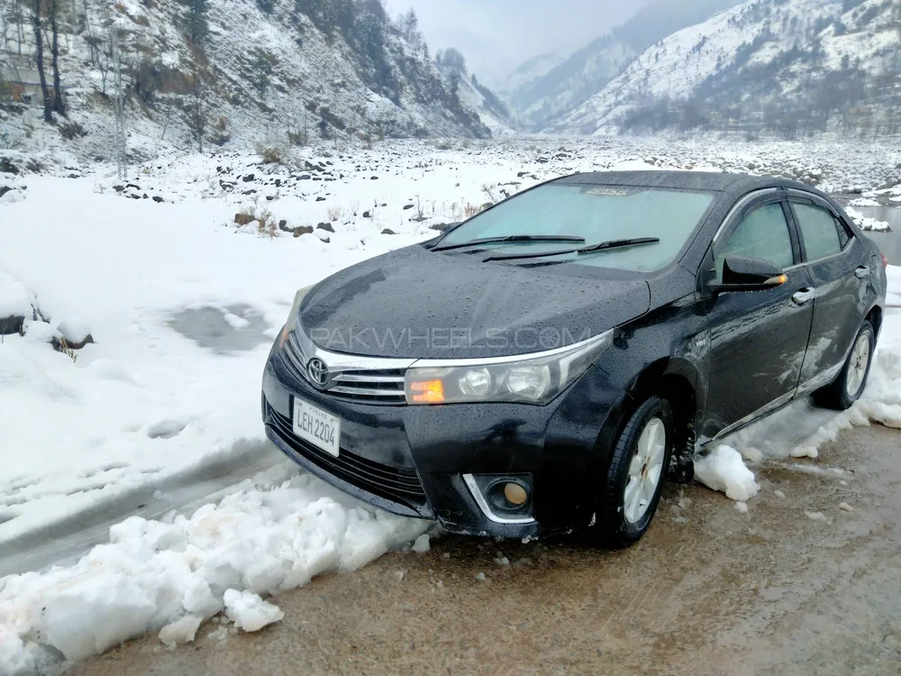 Toyota Corolla 2015 for Sale in Kashmir Image-1