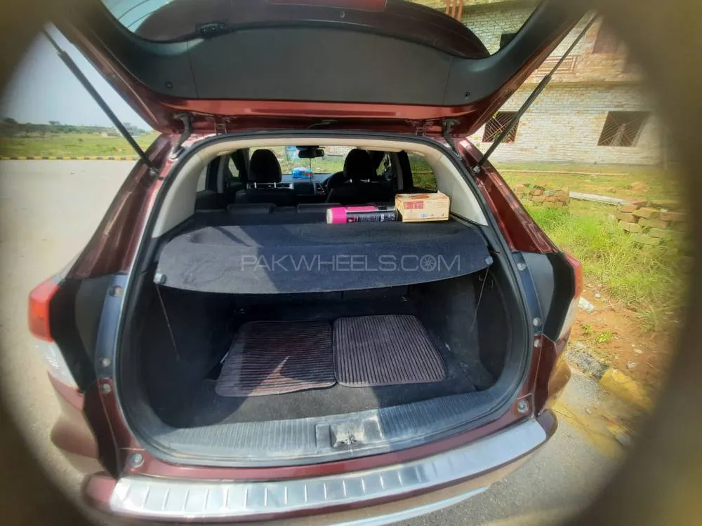 Honda Vezel 2014 for Sale in Islamabad Image-1