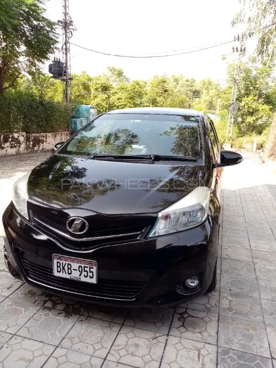 Toyota Vitz 2013 for Sale in Rawalpindi Image-1
