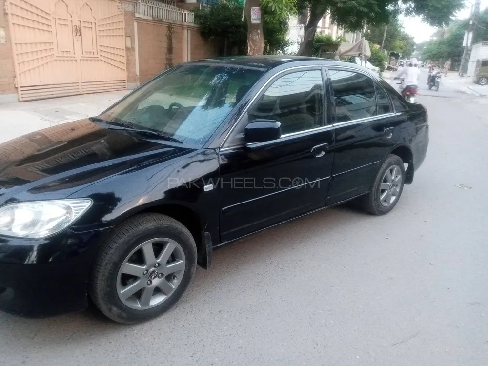 Honda Civic 2004 for Sale in Lahore Image-1