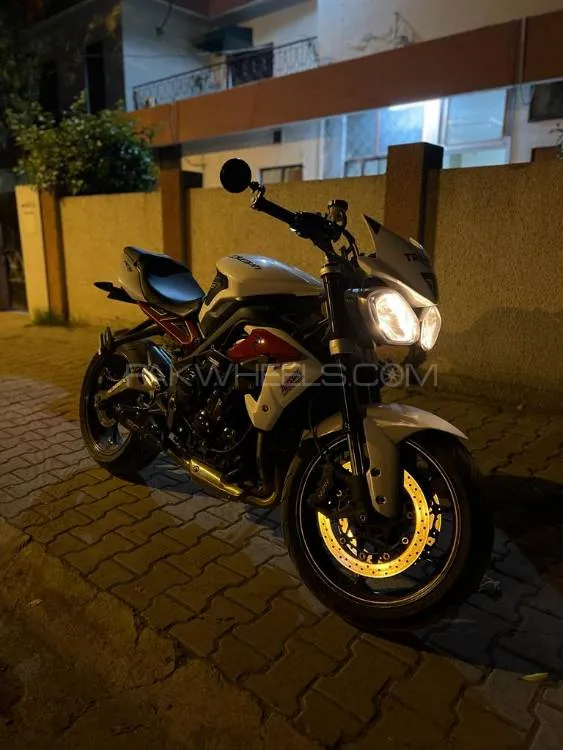 Triumph Street Triple R 2013 for Sale Image-1