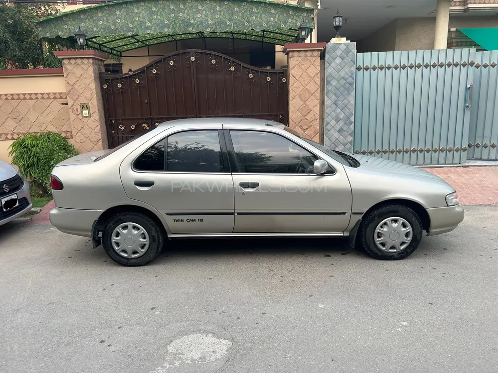Nissan Sunny 1998 for Sale in Faisalabad Image-1