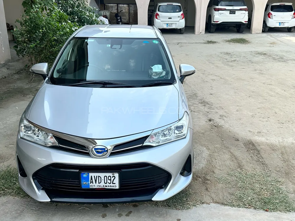Toyota Corolla Axio 2019 for Sale in Islamabad Image-1