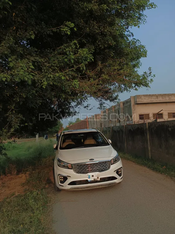KIA Carnival 2020 for Sale in Gujranwala Image-1