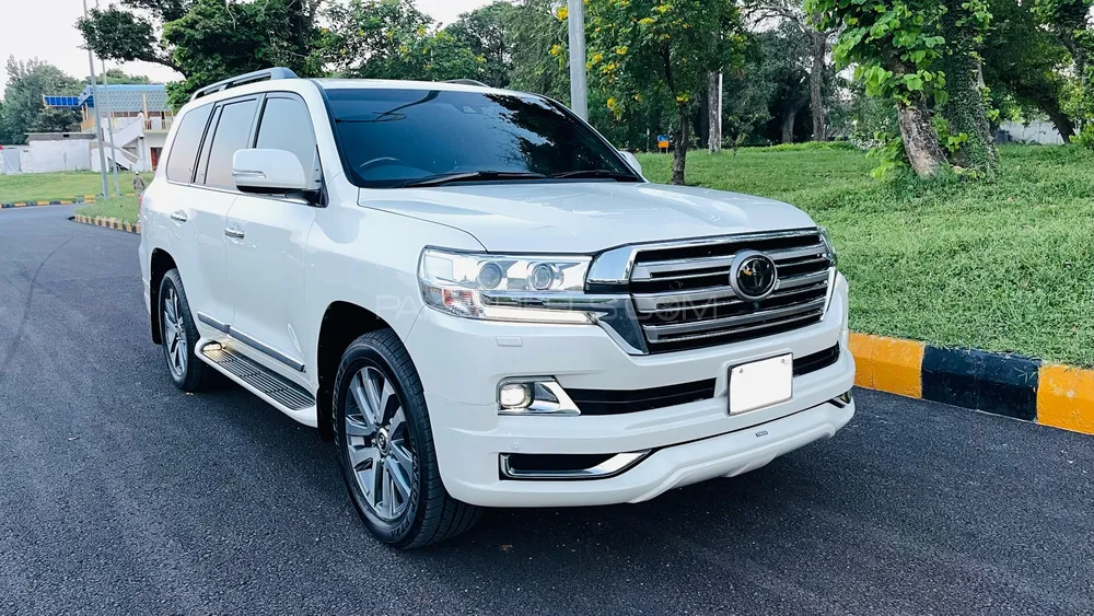 Toyota Land Cruiser 2019 for Sale in Islamabad Image-1