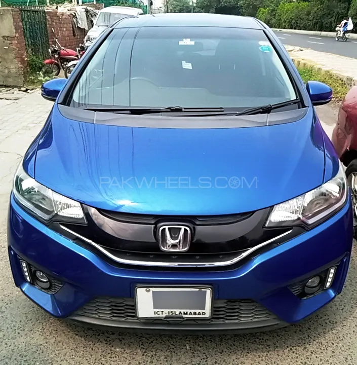 Honda Fit 2014 for Sale in Lahore Image-1