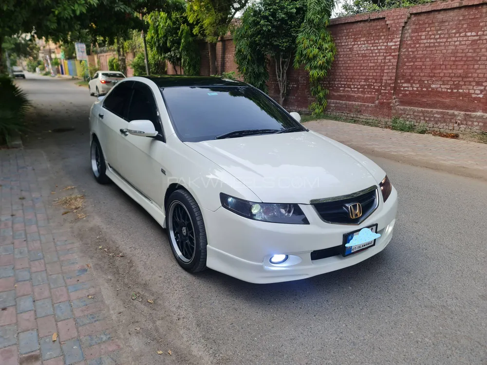 Honda Accord 2002 for Sale in Lahore Image-1