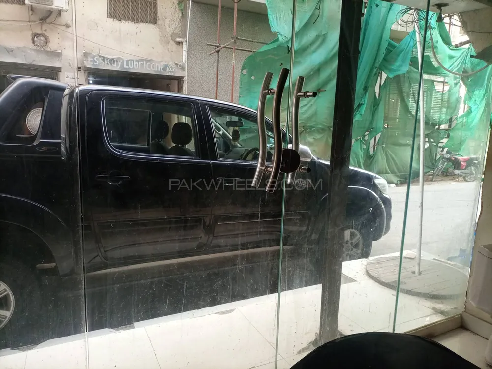 Toyota Hilux 2012 for Sale in Karachi Image-1