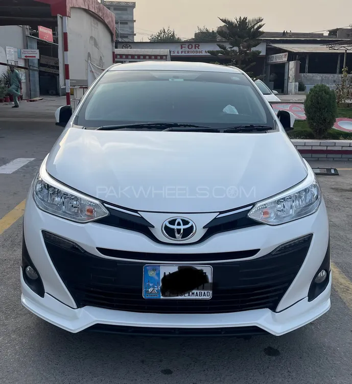 Toyota Yaris Sedan 2022 for Sale in Peshawar Image-1